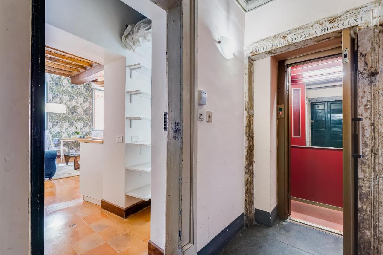 The Unique Pantheon Apartment Rome